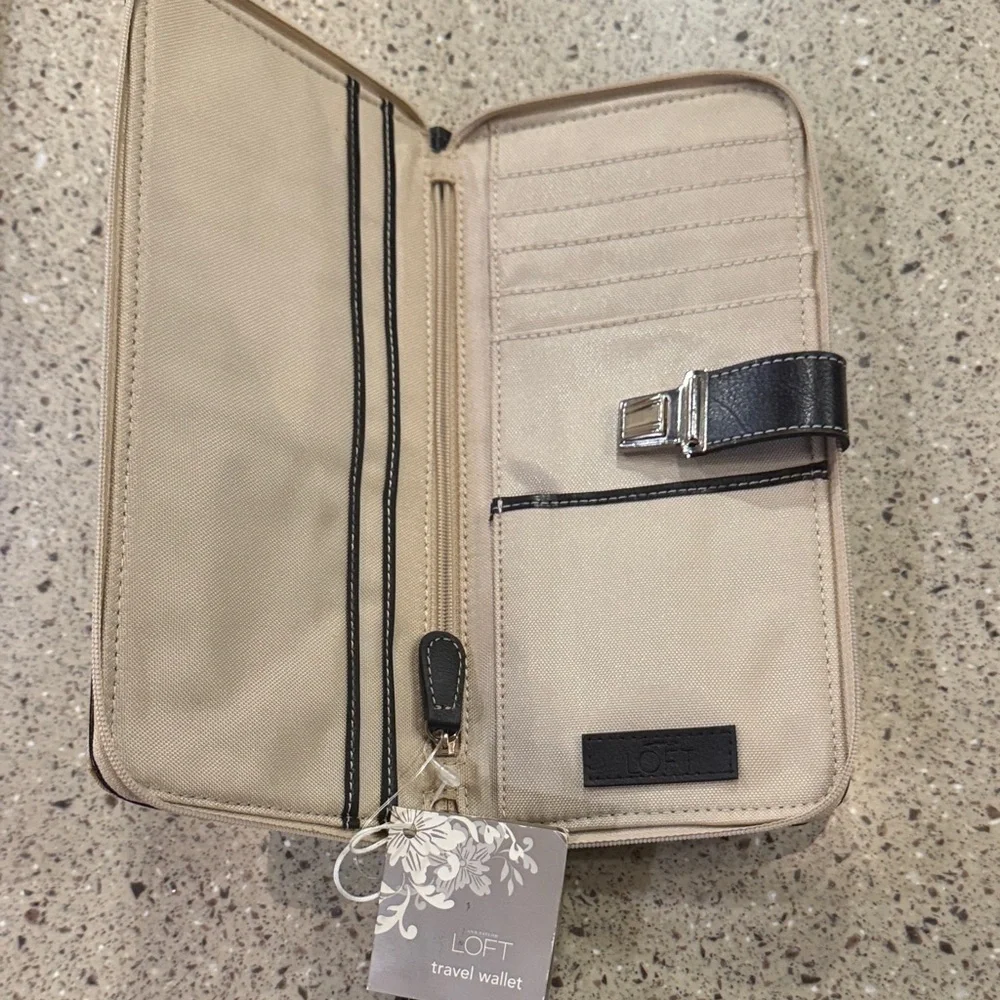 LOFT Cream and Black Travel wristlet Wallet